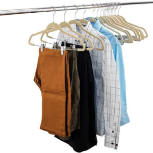 10 קולבים לחצאית/מכנסים מקטיפה - קרם